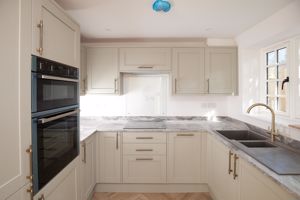 Kitchen- click for photo gallery